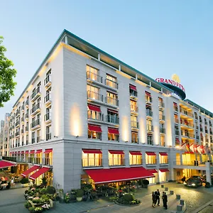 Grand Elysee 5*, Hamburg Almanya