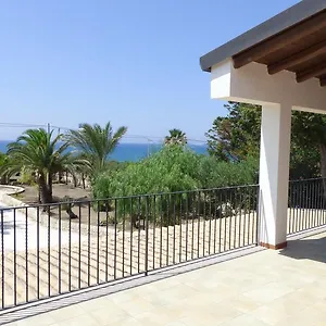 la-villa-rosa-al-mare.sicilyhotelsitaly.net/